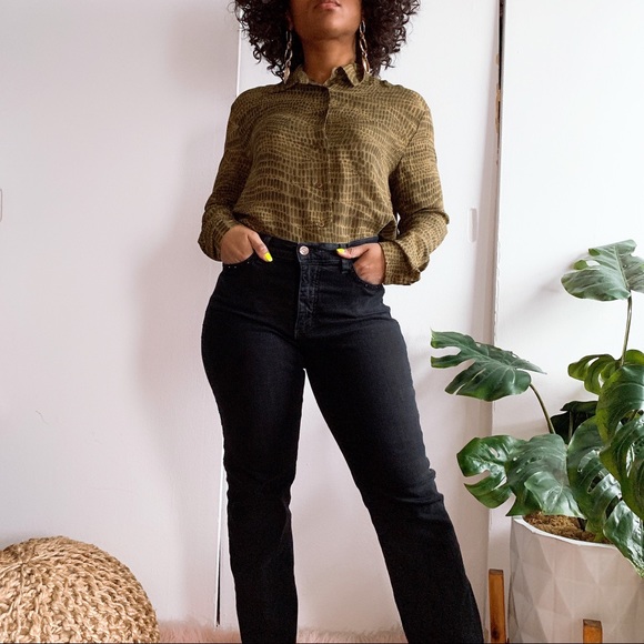 Vintage green printed button-up blouse - Picture 2 of 5